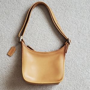 Coach 9950 vintage tan leather shoulder bag